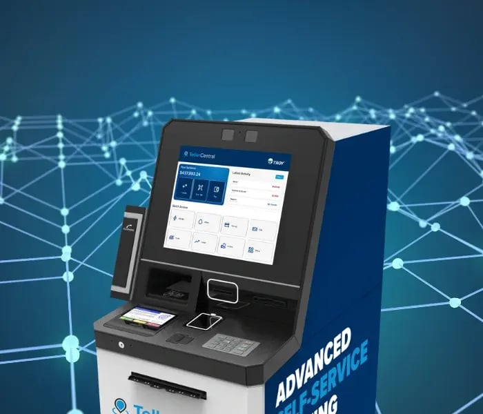 Máquina self-service TellerCentral em frente aos pontos ligados